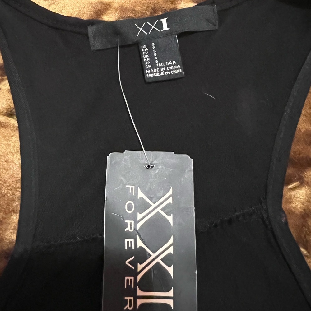 Tank top - Picture 9 of 9